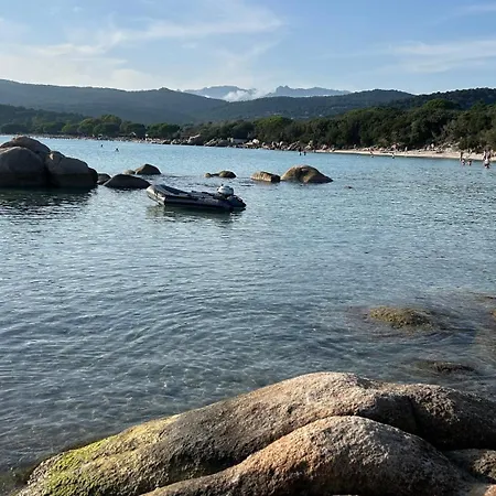 Sejour Ideal A Santa Giulia ! Mini-villa A 100m De La Plage