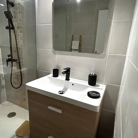 Sejour Ideal A Santa Giulia ! Mini-villa A 100m De La Plage Ferienhaus