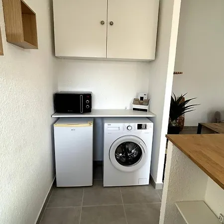 Sejour Ideal A Santa Giulia ! Mini-villa A 100m De La Plage *