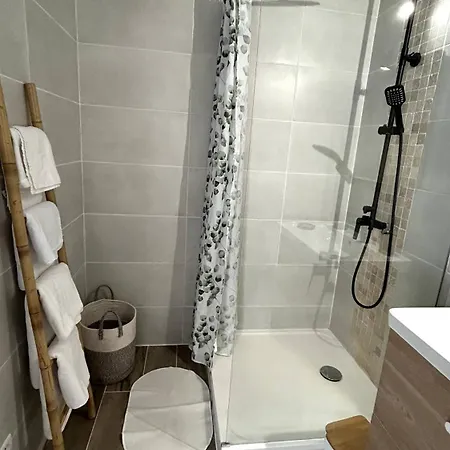 Sejour Ideal A Santa Giulia ! Mini-villa A 100m De La Plage Ferienhaus