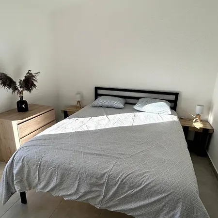 Sejour Ideal A Santa Giulia ! Mini-villa A 100m De La Plage Ferienhaus Porto-Vecchio (Corsica)